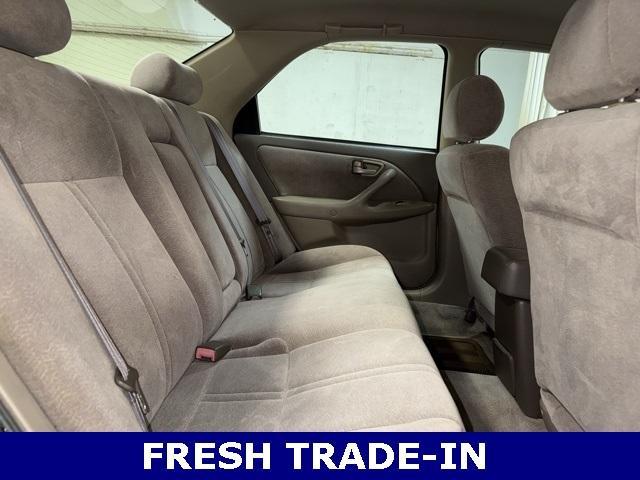 used 1998 Toyota Camry car, priced at $4,325