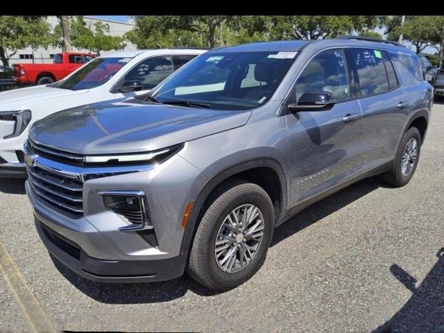 used 2025 Chevrolet Traverse car, priced at $40,490