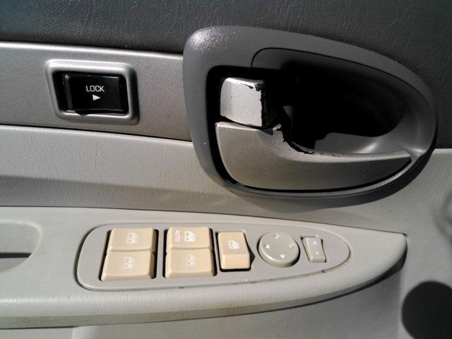 used 2006 Buick Rendezvous car, priced at $5,725