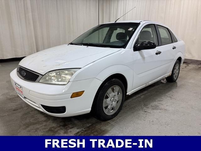 used 2007 Ford Focus car, priced at $2,890