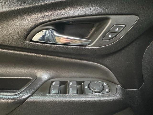 used 2022 Chevrolet Equinox car, priced at $22,695