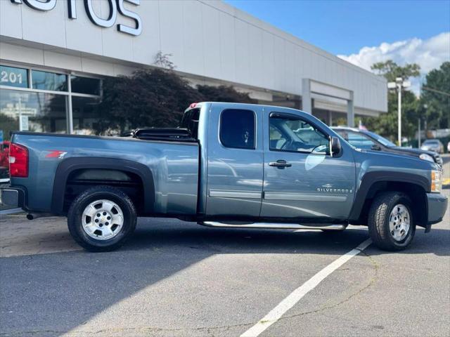 used 2009 Chevrolet Silverado 1500 car, priced at $10,995