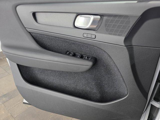 used 2021 Volvo XC40 car, priced at $34,990
