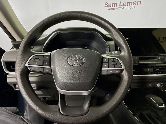 new 2025 Toyota Highlander car, priced at $41,039