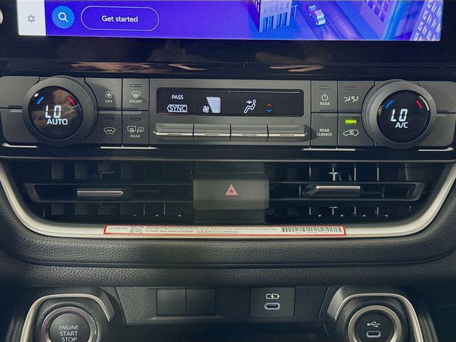 new 2025 Toyota Highlander car, priced at $41,039