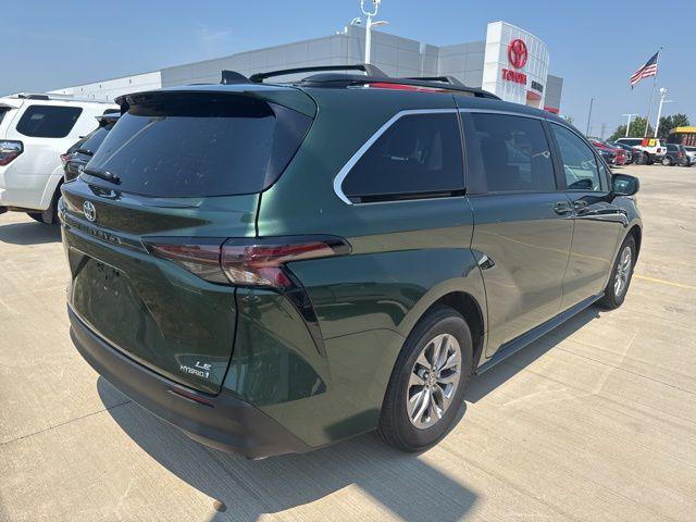 used 2023 Toyota Sienna car, priced at $42,650