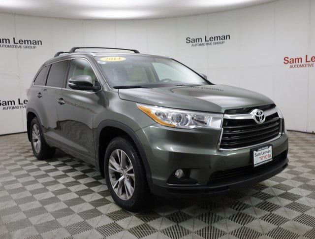 used 2014 Toyota Highlander car, priced at $12,450