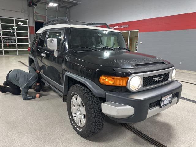 used 2007 Toyota FJ Cruiser car, priced at $15,750