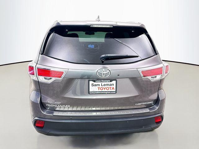 used 2016 Toyota Highlander car, priced at $13,850
