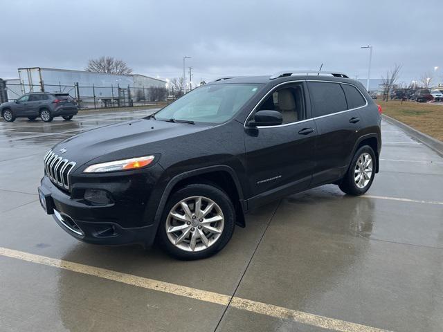 used 2015 Jeep Cherokee car, priced at $10,900