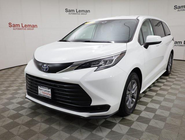 used 2022 Toyota Sienna car, priced at $37,950