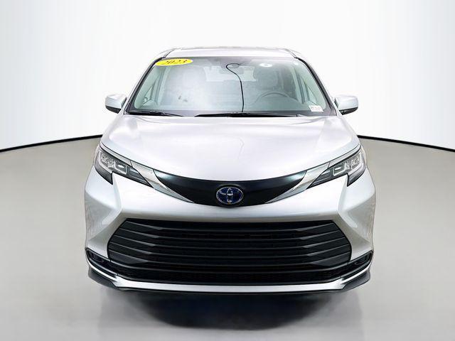 used 2023 Toyota Sienna car, priced at $42,750