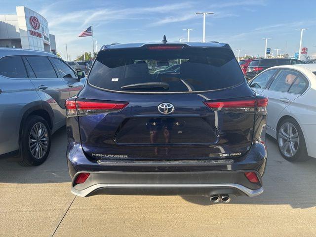 used 2023 Toyota Highlander car, priced at $41,350