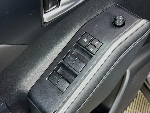 used 2023 Toyota Highlander car, priced at $38,250