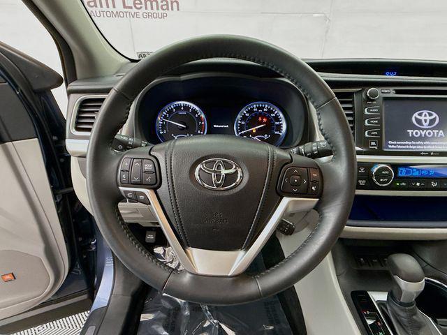 used 2014 Toyota Highlander car, priced at $20,950