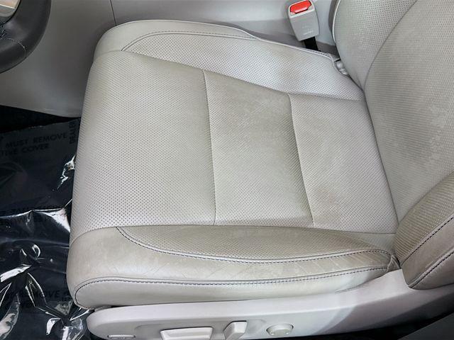 used 2014 Toyota Highlander car, priced at $20,950