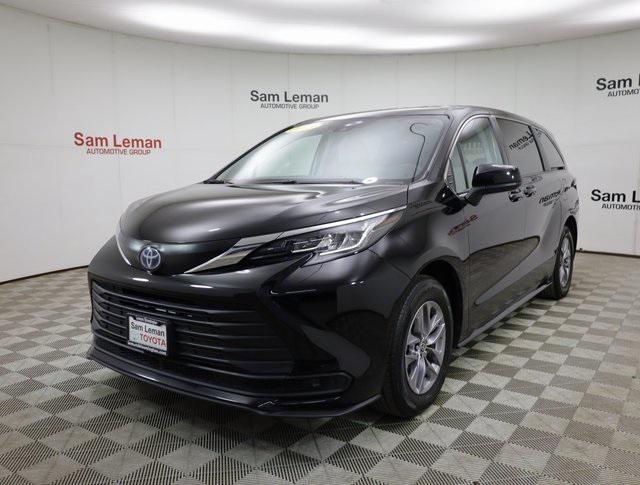 used 2023 Toyota Sienna car, priced at $39,750