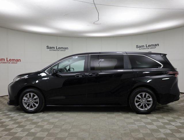 used 2023 Toyota Sienna car, priced at $39,750