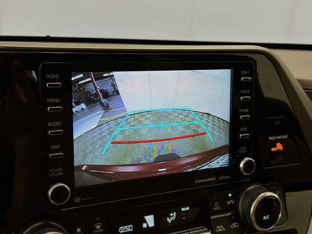 used 2022 Toyota Highlander Hybrid car, priced at $32,250