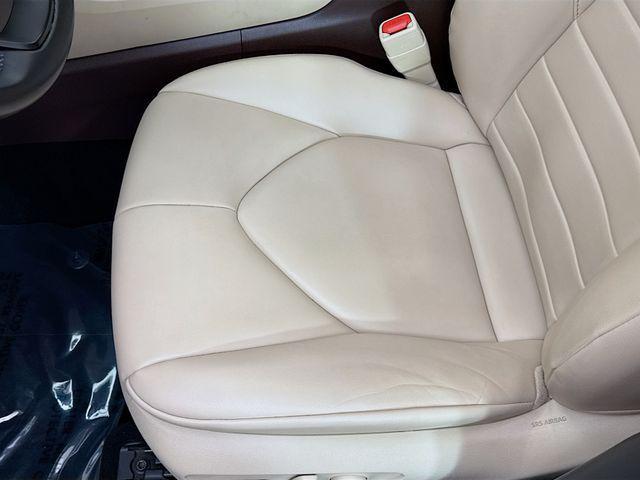 used 2022 Toyota Highlander Hybrid car, priced at $32,250