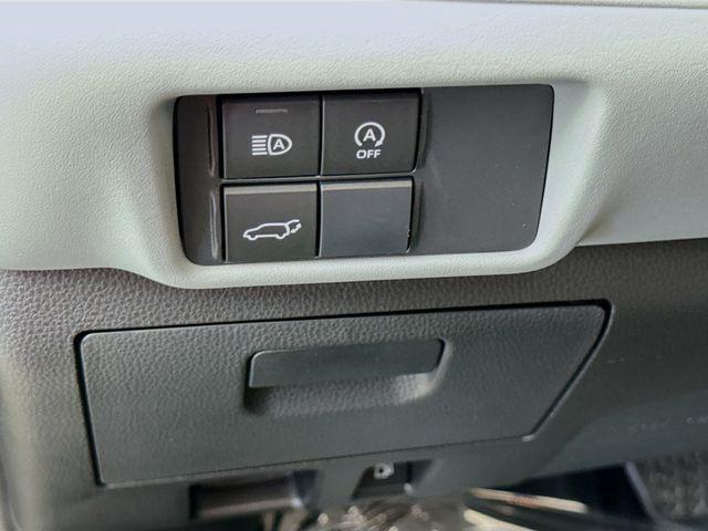 used 2025 Toyota Highlander car, priced at $46,850