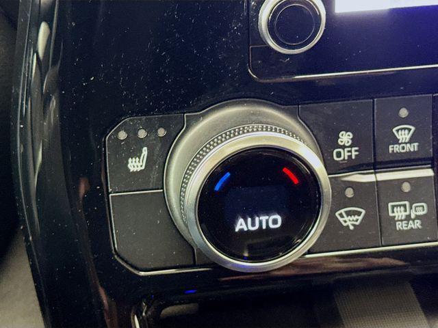 used 2023 Toyota Highlander car, priced at $38,995