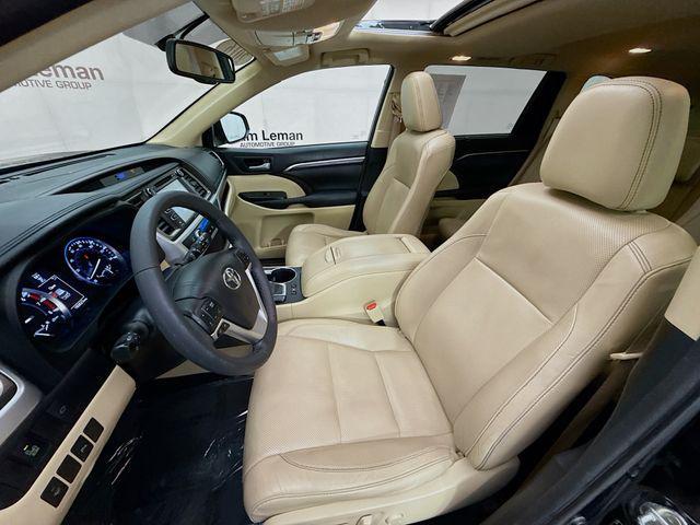 used 2016 Toyota Highlander car, priced at $21,450