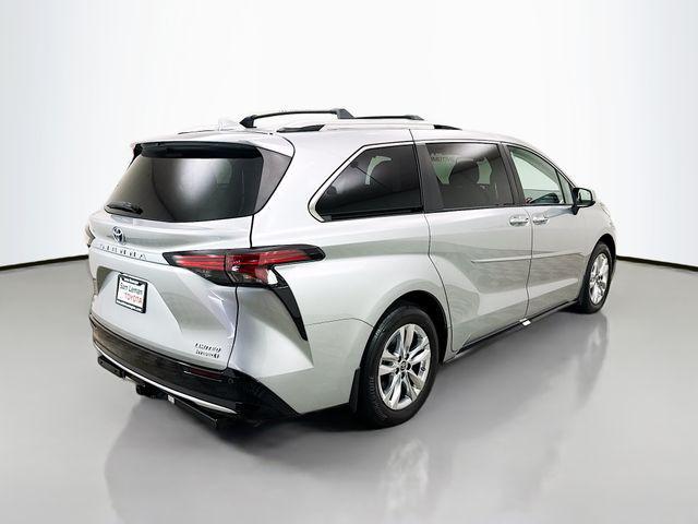 used 2022 Toyota Sienna car, priced at $49,650