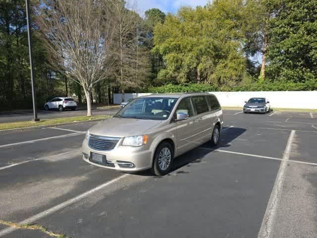 used 2015 Chrysler Town & Country car, priced at $7,650