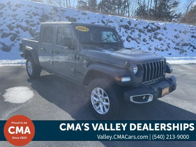 used 2023 Jeep Gladiator car, priced at $31,630