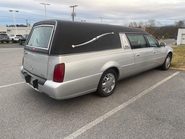 used 2000 Cadillac DeVille car, priced at $7,450