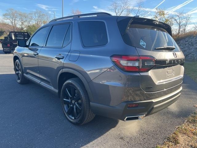 used 2025 Honda Pilot car, priced at $53,998