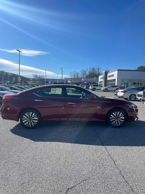 new 2024 Nissan Altima car, priced at $31,930