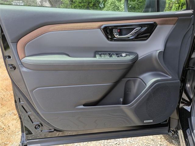 new 2025 Subaru Forester Hybrid car, priced at $40,777