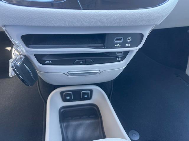 used 2017 Chrysler Pacifica car, priced at $19,998