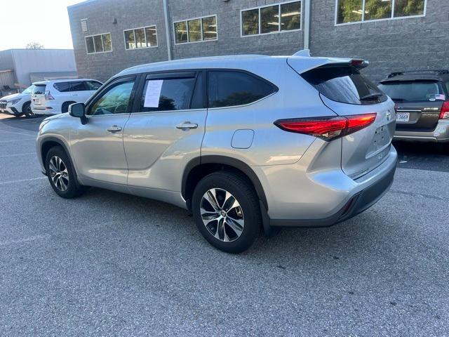 used 2020 Toyota Highlander car, priced at $36,219