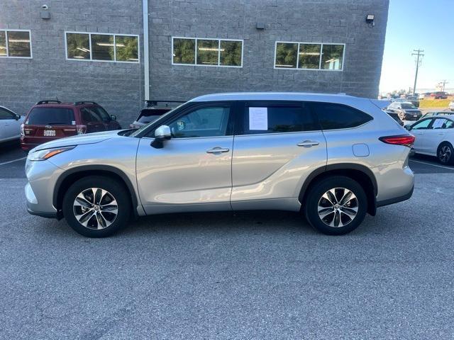 used 2020 Toyota Highlander car, priced at $36,219