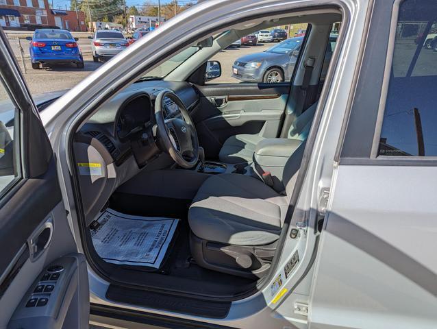 used 2010 Hyundai Santa Fe car, priced at $6,700