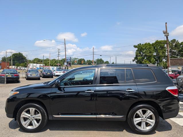 used 2013 Toyota Highlander car, priced at $14,800