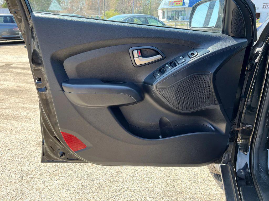 used 2010 Hyundai Tucson car, priced at $5,800