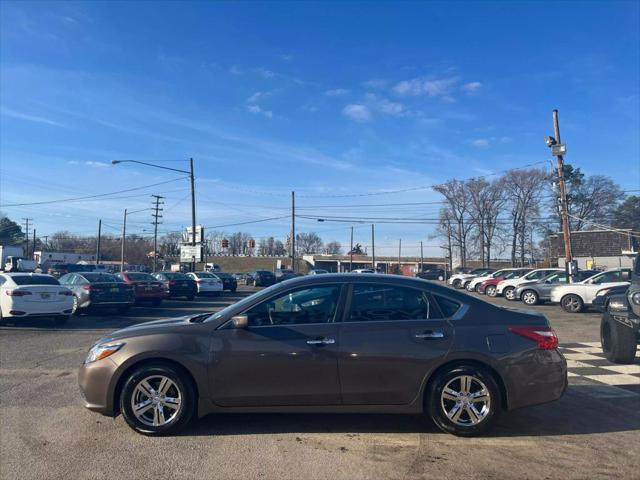 used 2016 Nissan Altima car