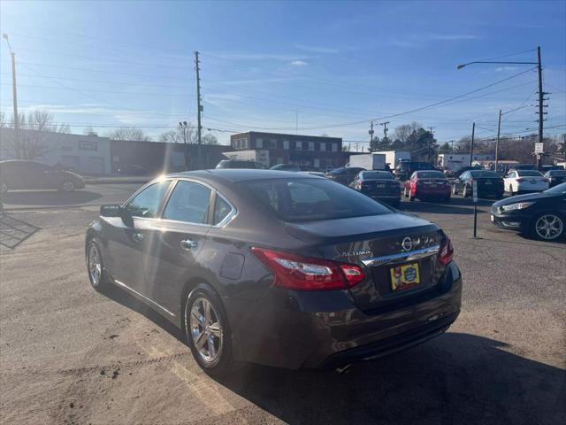 used 2016 Nissan Altima car