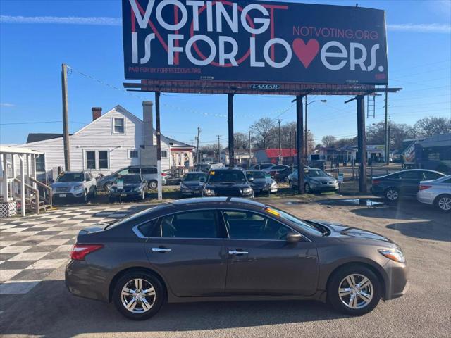 used 2016 Nissan Altima car