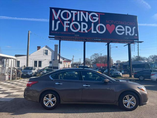 used 2016 Nissan Altima car