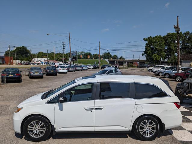 used 2013 Honda Odyssey car, priced at $7,900