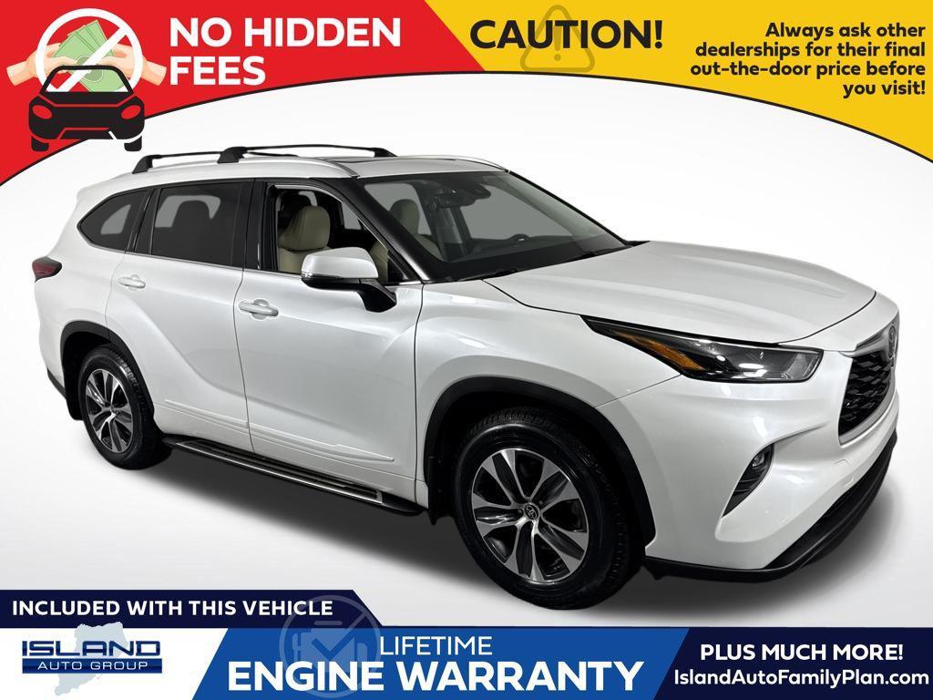 used 2022 Toyota Highlander car, priced at $32,580
