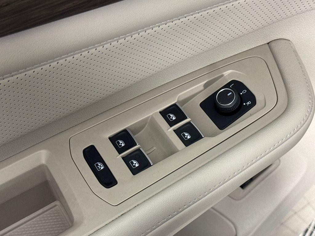 used 2024 Volkswagen Atlas car, priced at $34,950