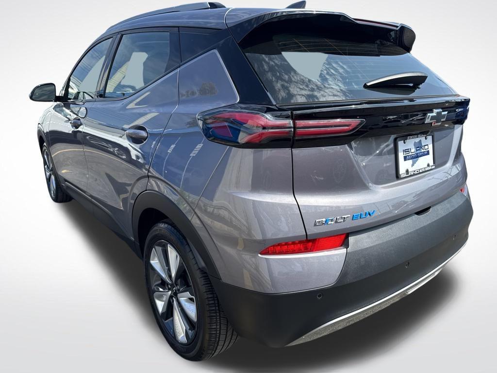 used 2022 Chevrolet Bolt EUV car, priced at $16,999