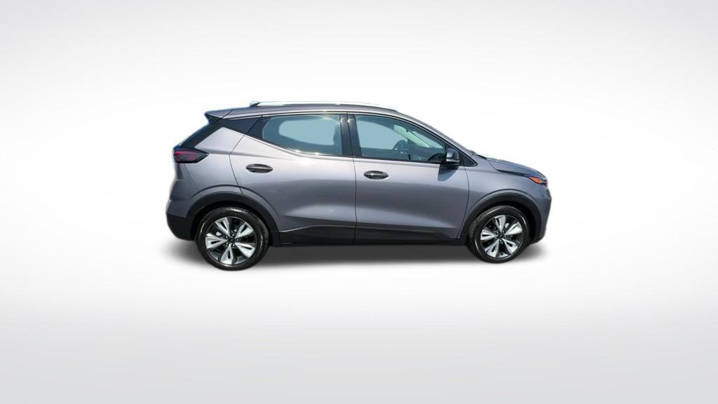 used 2022 Chevrolet Bolt EUV car, priced at $16,999