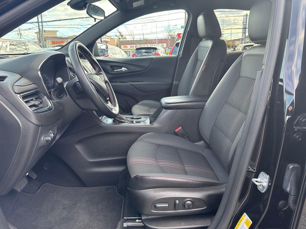 used 2023 Chevrolet Equinox car, priced at $20,878